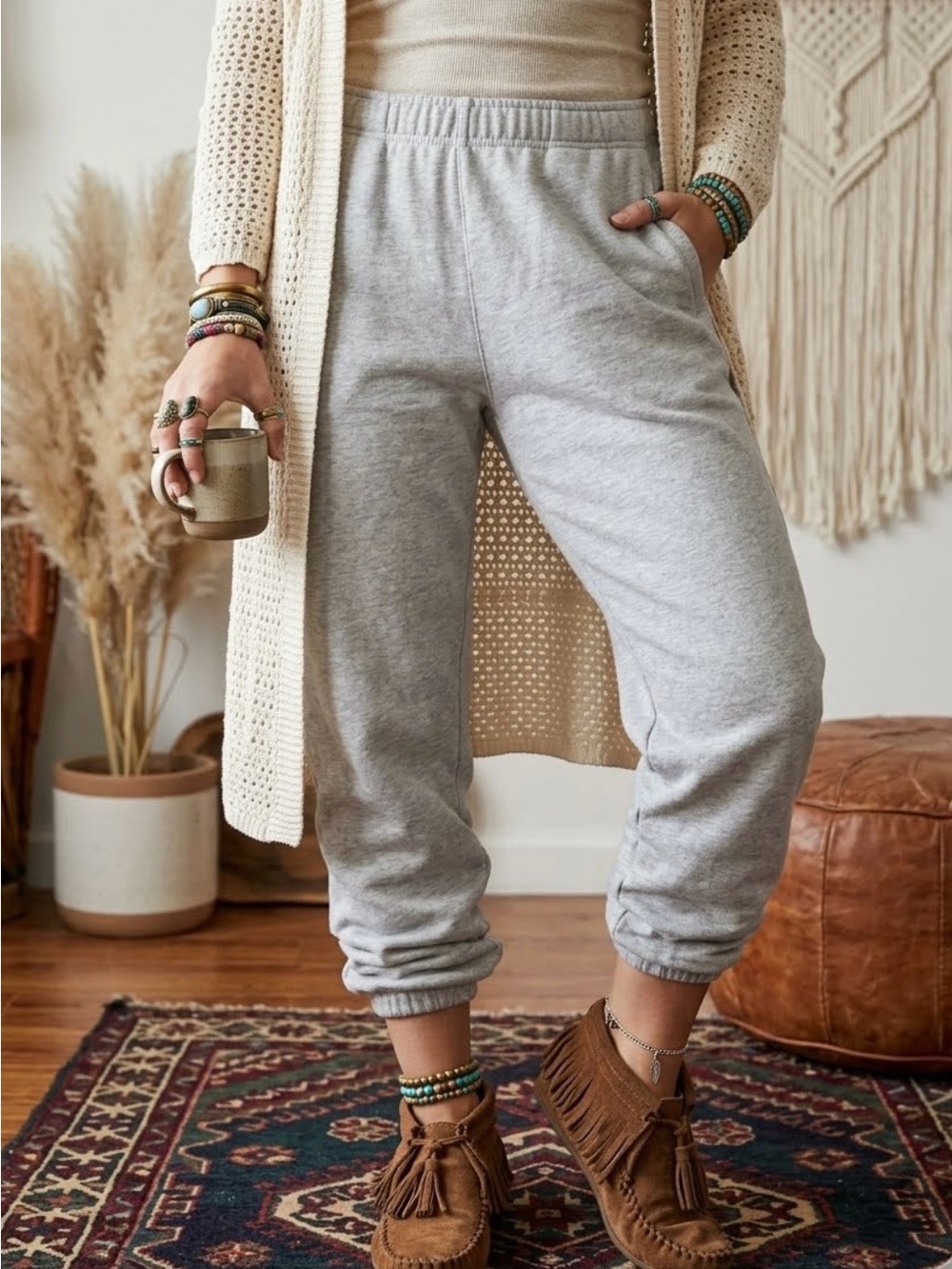 offline by aerie Light Gray Cozy Jogger Pants Size Large
